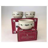 Traditional Holly 3 Ramekin/custard cup