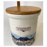 NIB 2 quart Homestead crock with lid