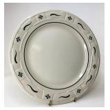 USA green dinner plate-gently used