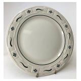 USA green dinner plate-gently used