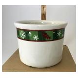 NIB Holiday 1 pint crock