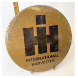 International Harvester 7 inch round keeping