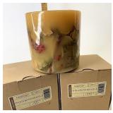 NIB set of two cinnamon clove candles
