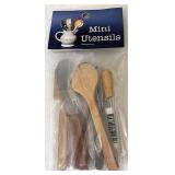 Miniature utensils