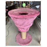 Cat pedestal