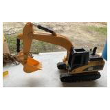 Toy excavator