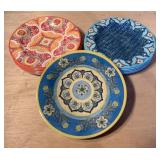 17 plastic plates