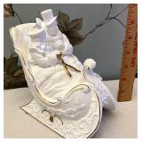 Lenox sleigh music box
