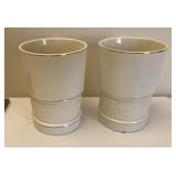 Bathroom glasses with gold trim