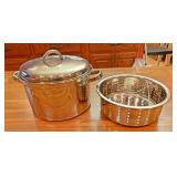 Stock pot with Steemer insert