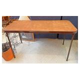 Folding table