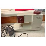 Singer Tony Taylor sewing machine