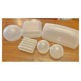 Plastic storage containers
