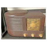 Vintage zenith radio