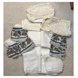 Miscellaneous linens and curtains