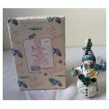Cute as a button snowman with string and buttons