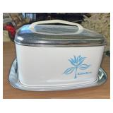 Metal cake carrier
