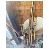Long handled tool lot