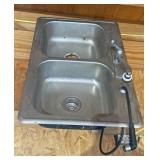 Stainless steel sink