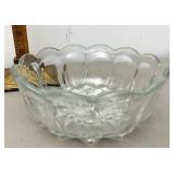 Glass bowl