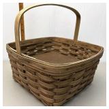 Vintage Longaberger cake basket with riser