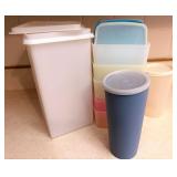 Tupperware lot