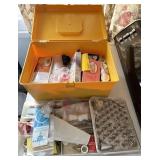 Loaded cake decorating case