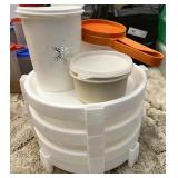 Tupperware lot