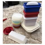 Tupperware lot