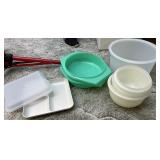 Tupperware lot
