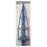 Macramé with figurines