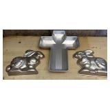 Wilton cake pans