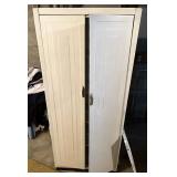 Metal cabinet