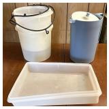 Tupperware pictures and containers