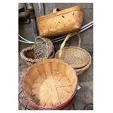 Basket lot