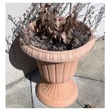 Plastic flower pot