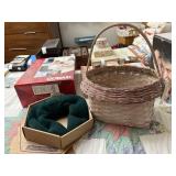 Basket and neck wrap