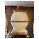 Pottery cookie jar