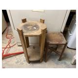 2 plant stands