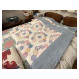 Hand stitch quilt