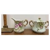 Porcelain cream and sugar