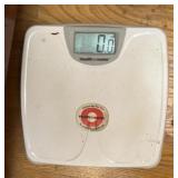 Bathroom scales