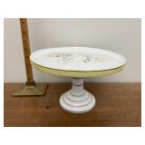 Glass cake plate
