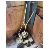Lawn boy push mower