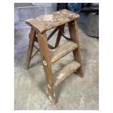 2 foot wooden steps to