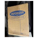 Vaporizer and a humidifier