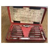 Tap and die set