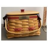 2000 Longaberger deck the Halls basket with