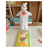 Halloween decor