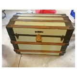 Camel backed trunk